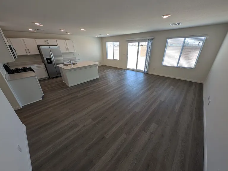 5658 Mesa Sedona St — Photo 3