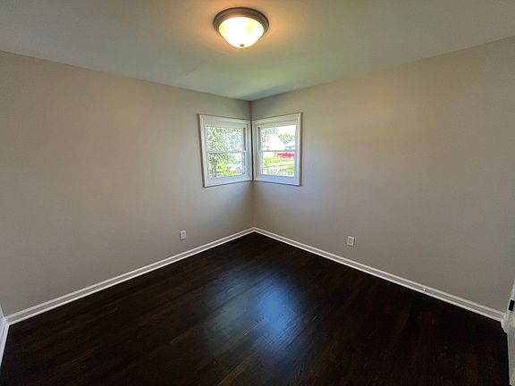 5th image of 3120 Howey Rd
