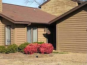 4th image of 415 Sparrow Hawk Ct