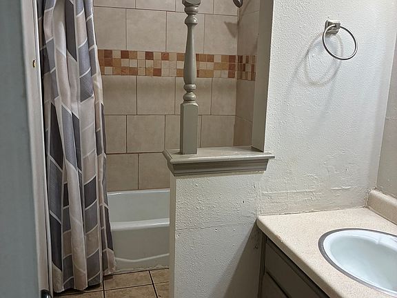 5th image of 214 Brian Rd #214