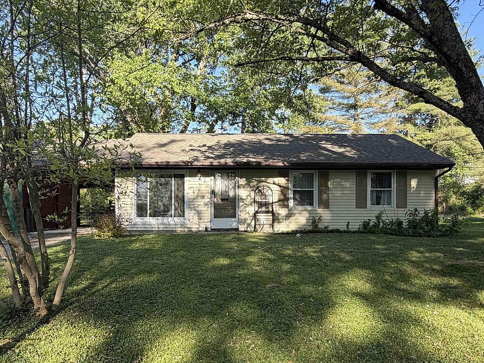 1st image of 3421 N Windcrest Dr