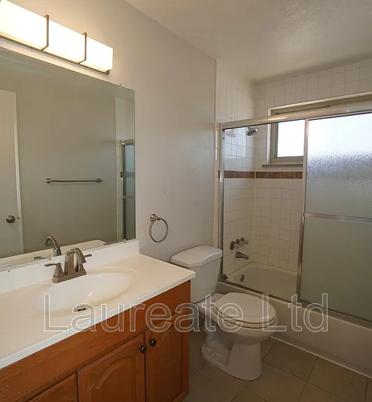 757 Oak St #D — Photo 8