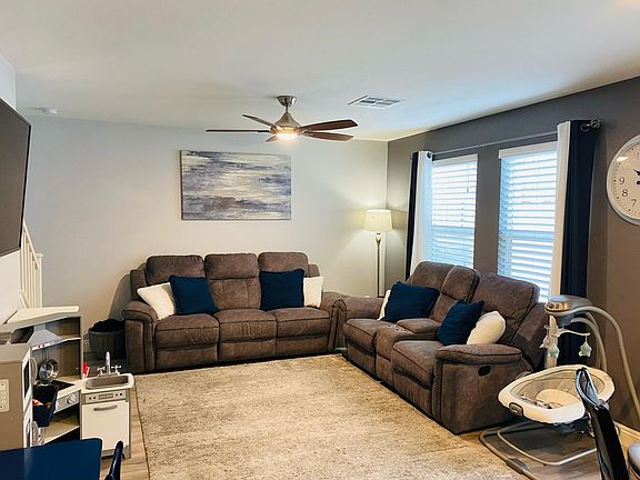 3rd image of 3608 Via Del Robles Ave