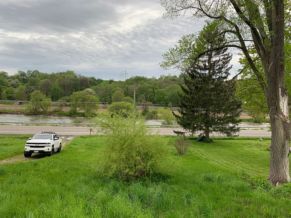 2nd image of 960 Us Highway 11
