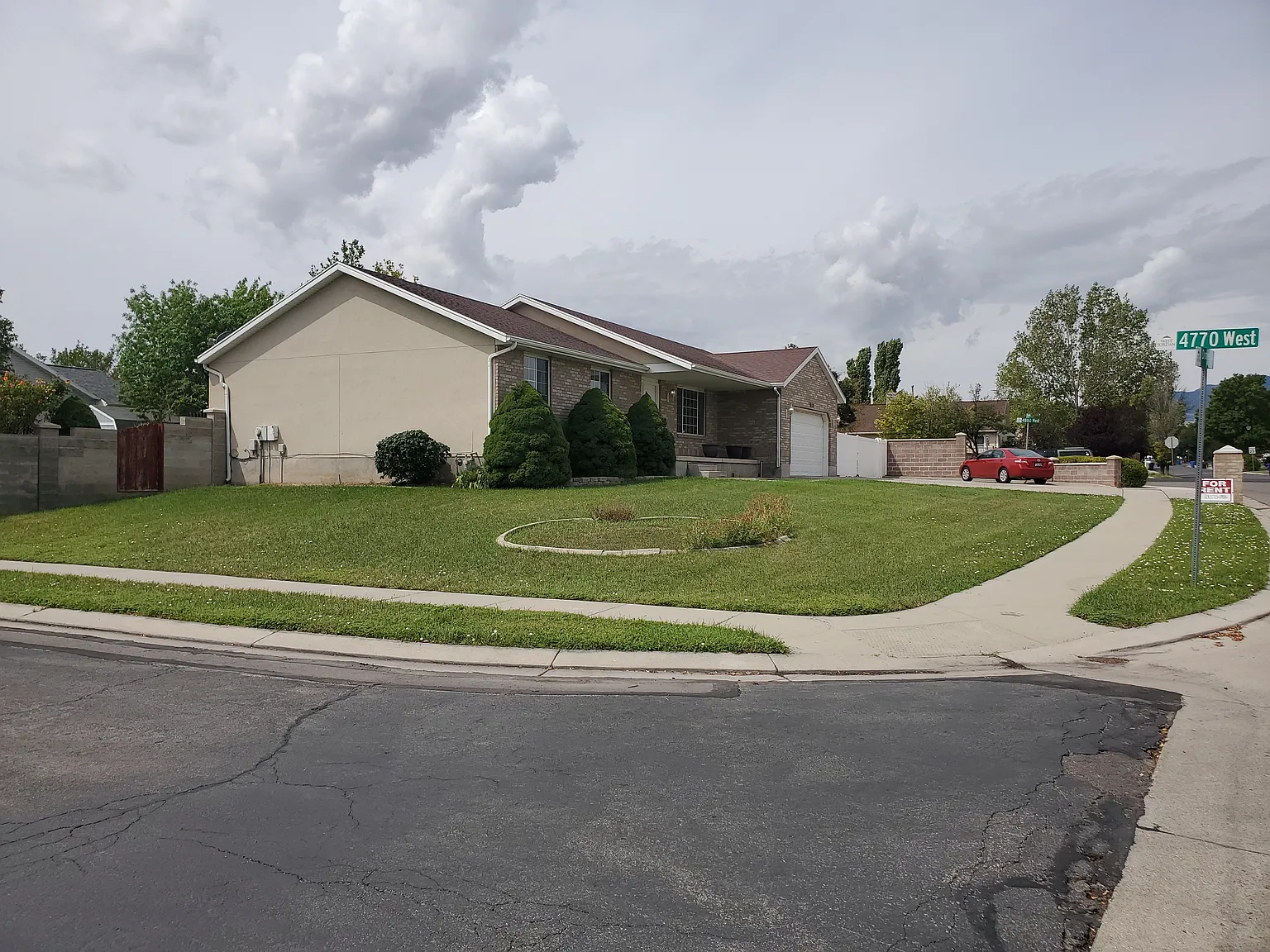 5 bed, 3200 sqft, $3,000 — Photo 3