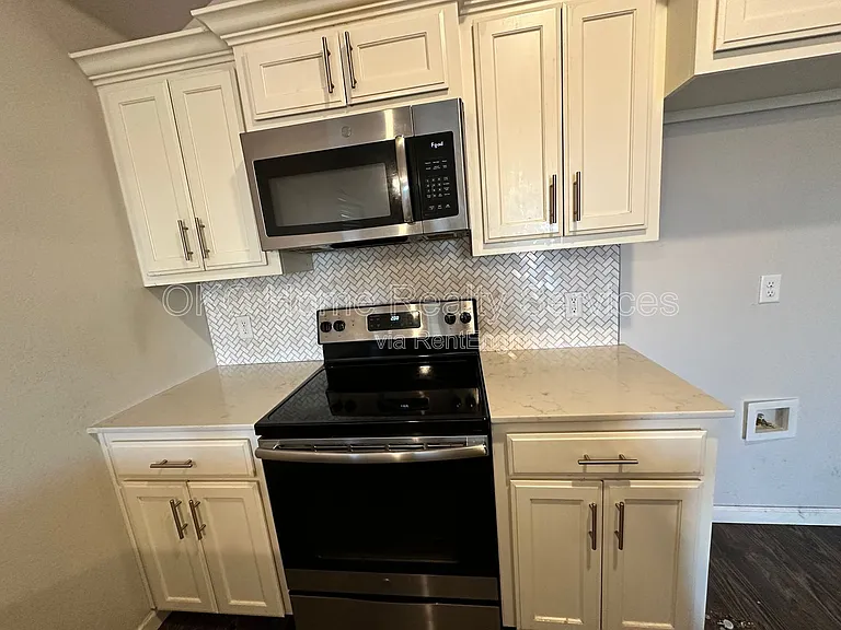 409 Summit Ridge Dr — Photo 6
