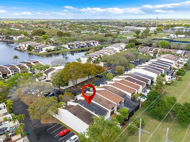 7825 SW 103rd Pl #7825 — Photo 32