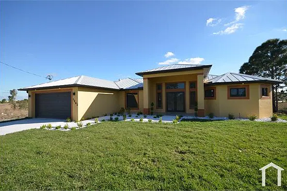 3 bed, 2601 sqft, $2,600 — Photo 1