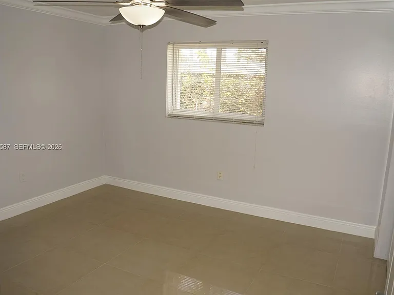 67 NE 13th St #0 — Photo 12