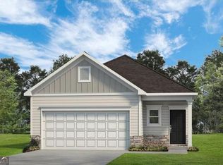 148 Red Oak Ln, Calhoun, GA 30701