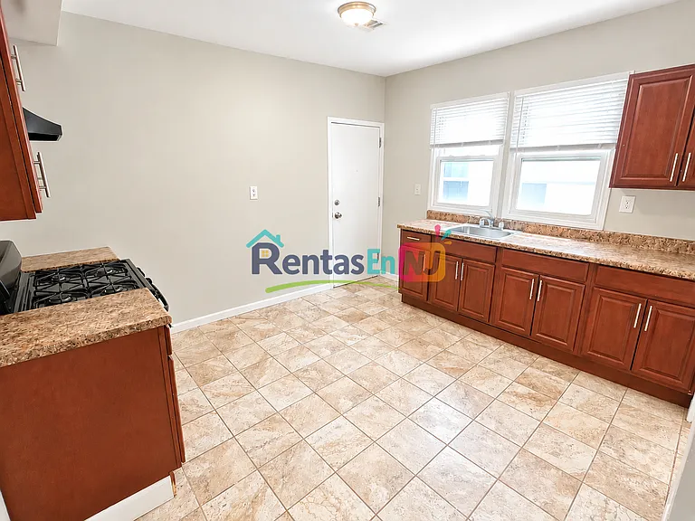 58-60 Clinton Pl #2C — Photo 4