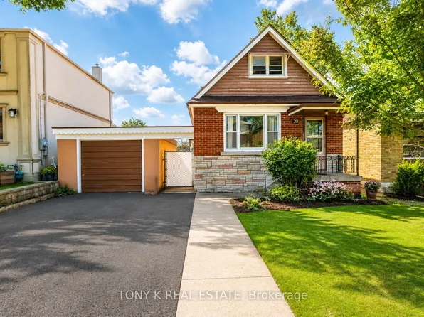 20 N Woodrow Blvd, Toronto, ON M1K 1W1