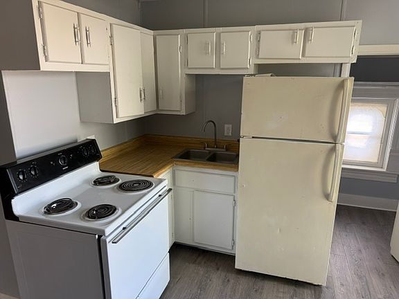 4th image of 901 W Beardsley Ave #D