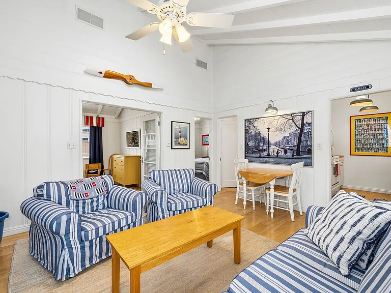 221 Pearl Ave — Photo 3