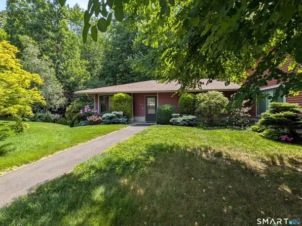 8 Sycamore Drive #A, Mansfield, CT 06268