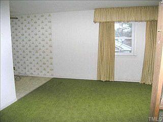 3rd image of 2912 Sprucewood Dr