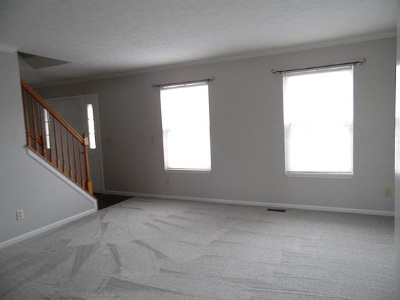 4th image of 773 Oleander Ct