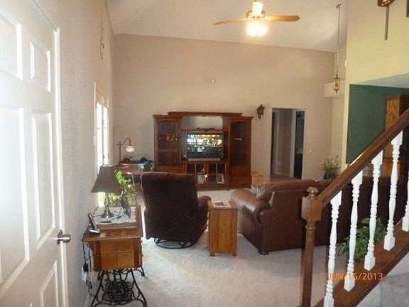 4th image of 6904 N 32nd St