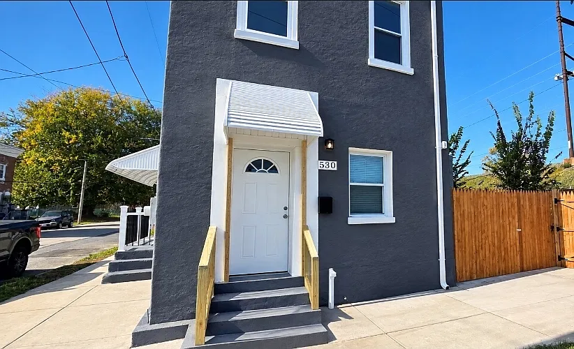 4 bed, 1.5 bath, 2040 sqft, $2,100 — Photo 1