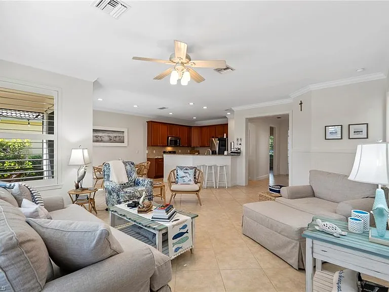 5868 Constitution St — Photo 5