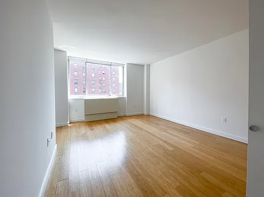 Rented by Kahen Properties | media 48