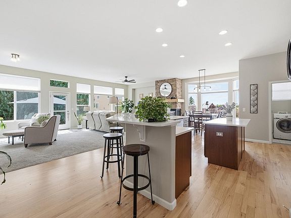 5th image of 5406 Carriage Hill Ct