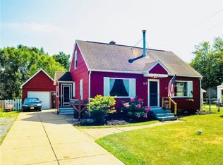 65 Argus Dr, Depew, NY 14043