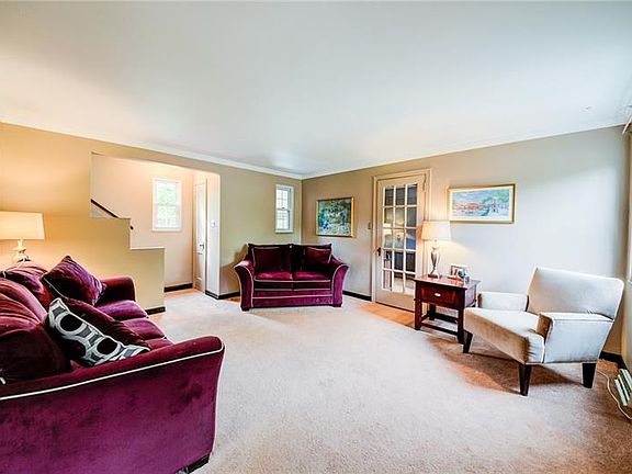 3rd image of 209 Temona Dr