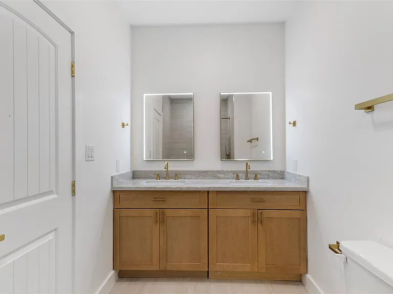 7117 Springdale St #B — Photo 18