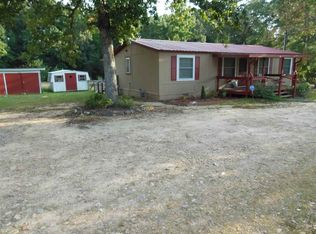 809 River St, Iva, SC 29655