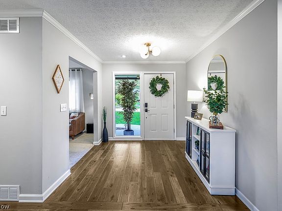 5th image of 3723 Troon Dr