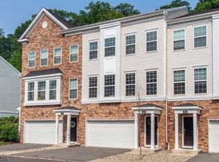 304 Parkview Ln, Rockaway, NJ 07866