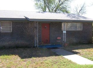 301 S 15th St, Carrizo Springs, TX 78834