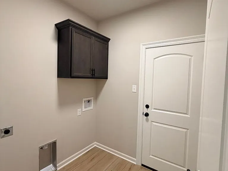 187 Berkshire Pl — Photo 25