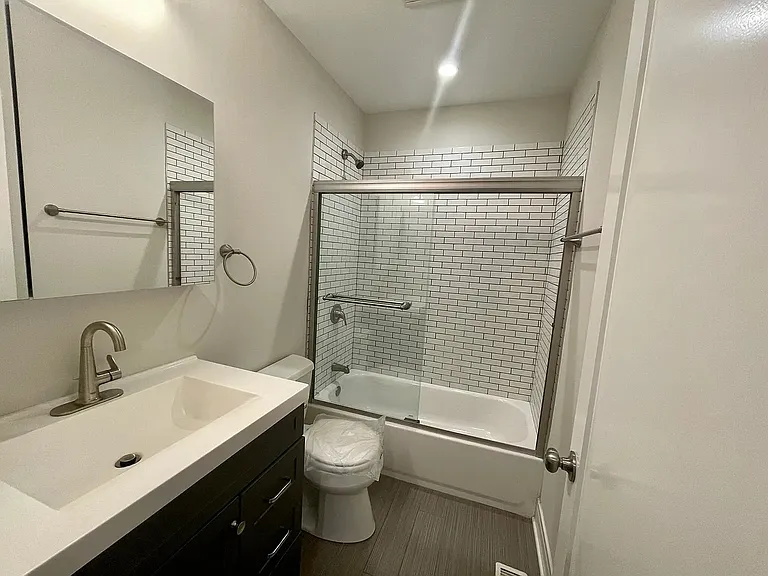 1800 S Throop St #2C — Photo 9