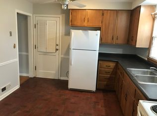 10230 Reeds Dr, Overland Park, KS 66207