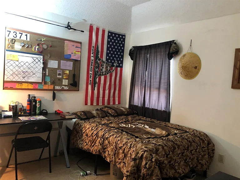 8715 Lawncliff Ln — Photo 15