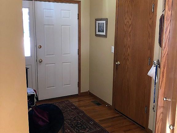 Entry way