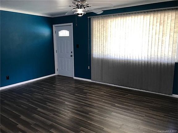 4th image of 433 Brevard St #8