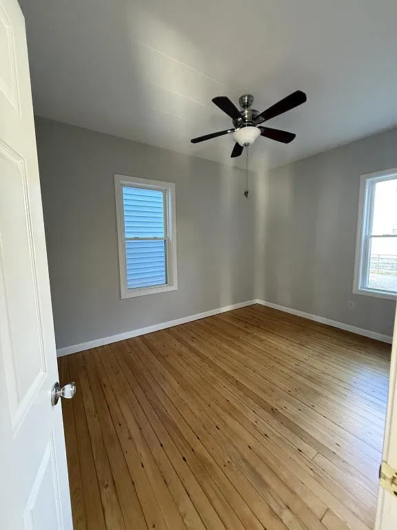 138 Brightman St — Photo 4