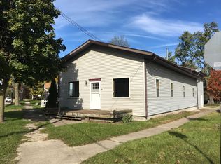 29 Monroe St, Hillsdale, MI 49242