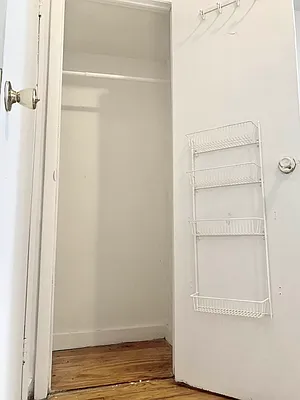 Rented by Bond New York | media 22