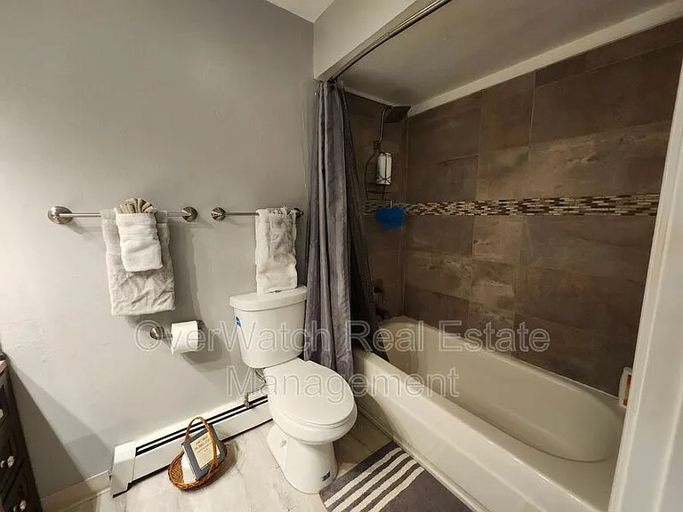 6329 E 32nd Ave #2 — Photo 14