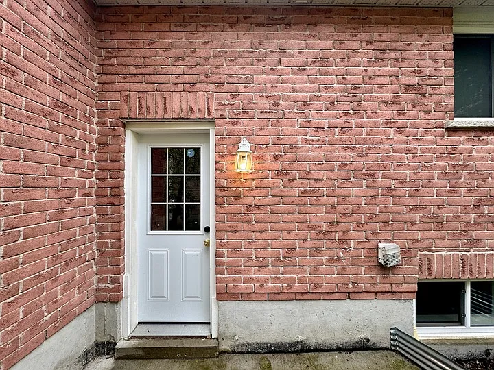 70 Knupp Rd #LOWER — Photo 15