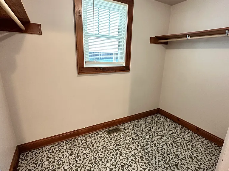 923 E Hillcrest Dr #2 — Photo 21