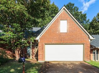 594 Ashley Glen Cir E, Cordova, TN 38018