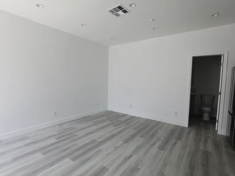 116 N Heliotrope Ave #A — Photo 13