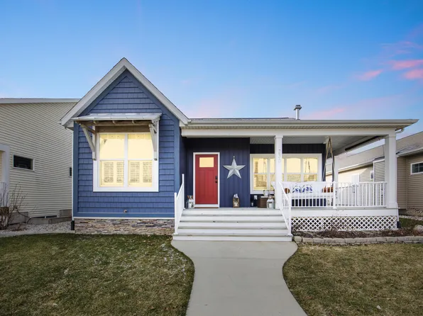 230 Liberty St NW, Sparta, MI 49345