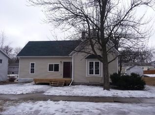 610 3rd Ave NE, Waseca, MN 56093