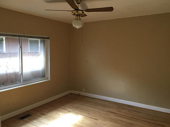 2nd image of 547 E Kensington Ave